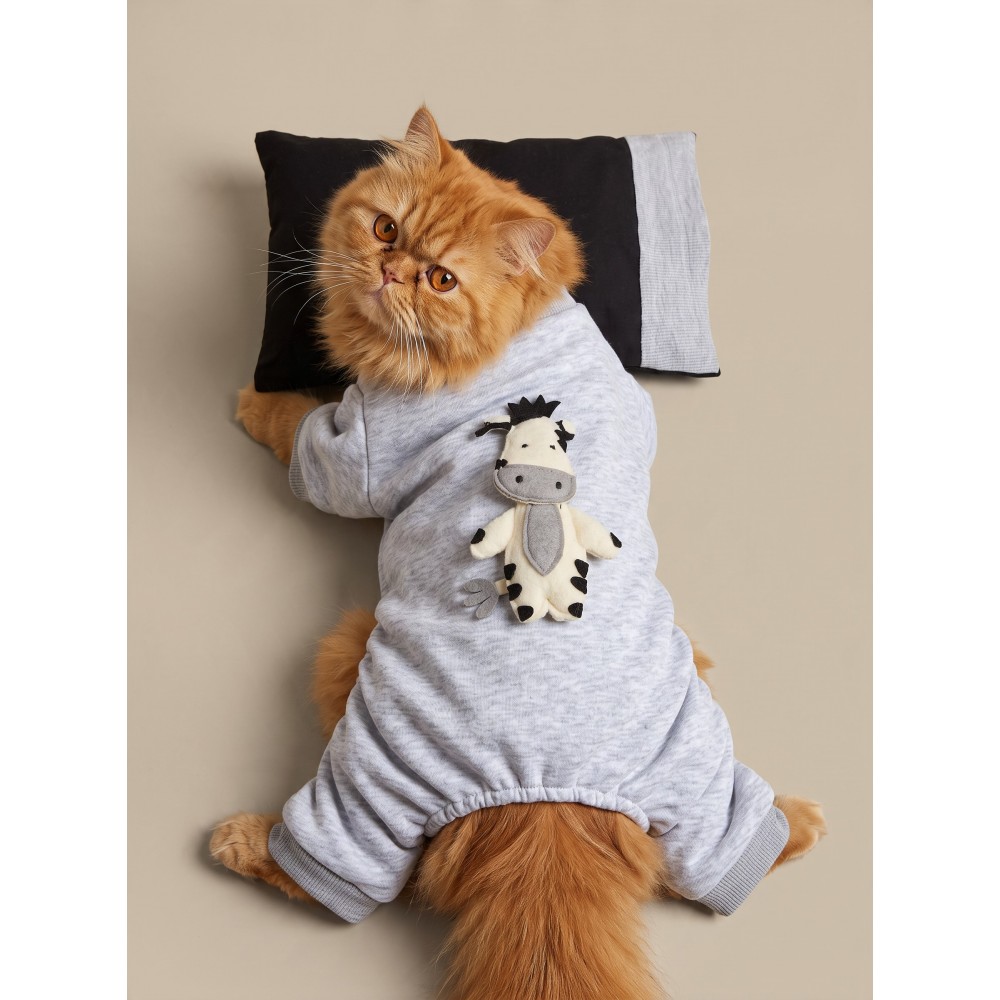 Milky Moo Moo Dreams Kedi Tulumu ve Mini Yastık Takımı | Gri Melanj Kalın Penye Kedi Pijaması | Yumuşak İnek Oyuncak Aksesuarlı